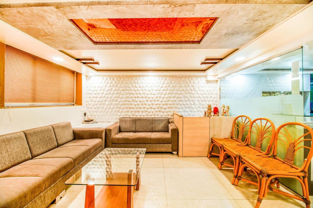 Mukesh Residency Hotel Пюн Екстериор снимка