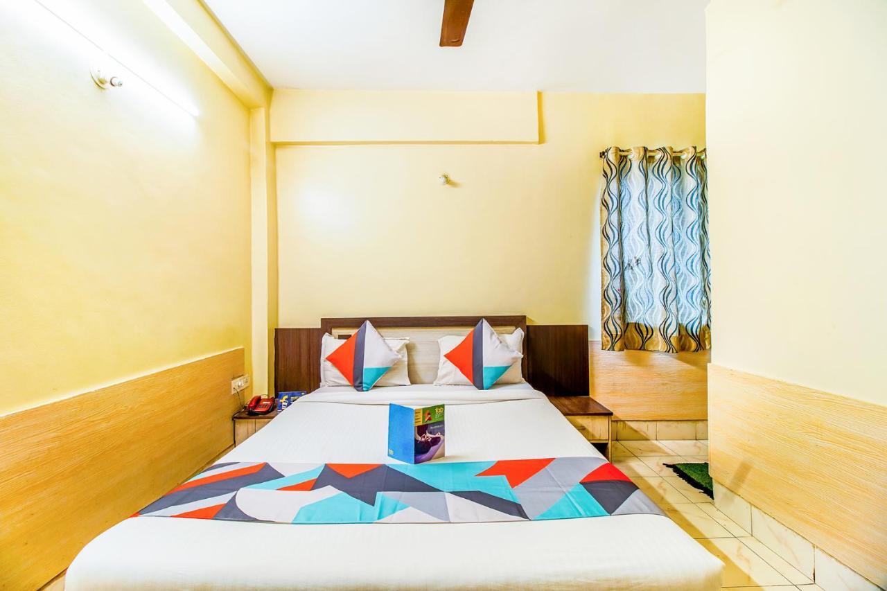 Mukesh Residency Hotel Пюн Екстериор снимка
