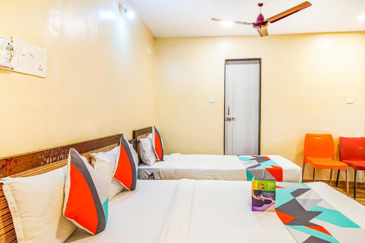 Mukesh Residency Hotel Пюн Екстериор снимка