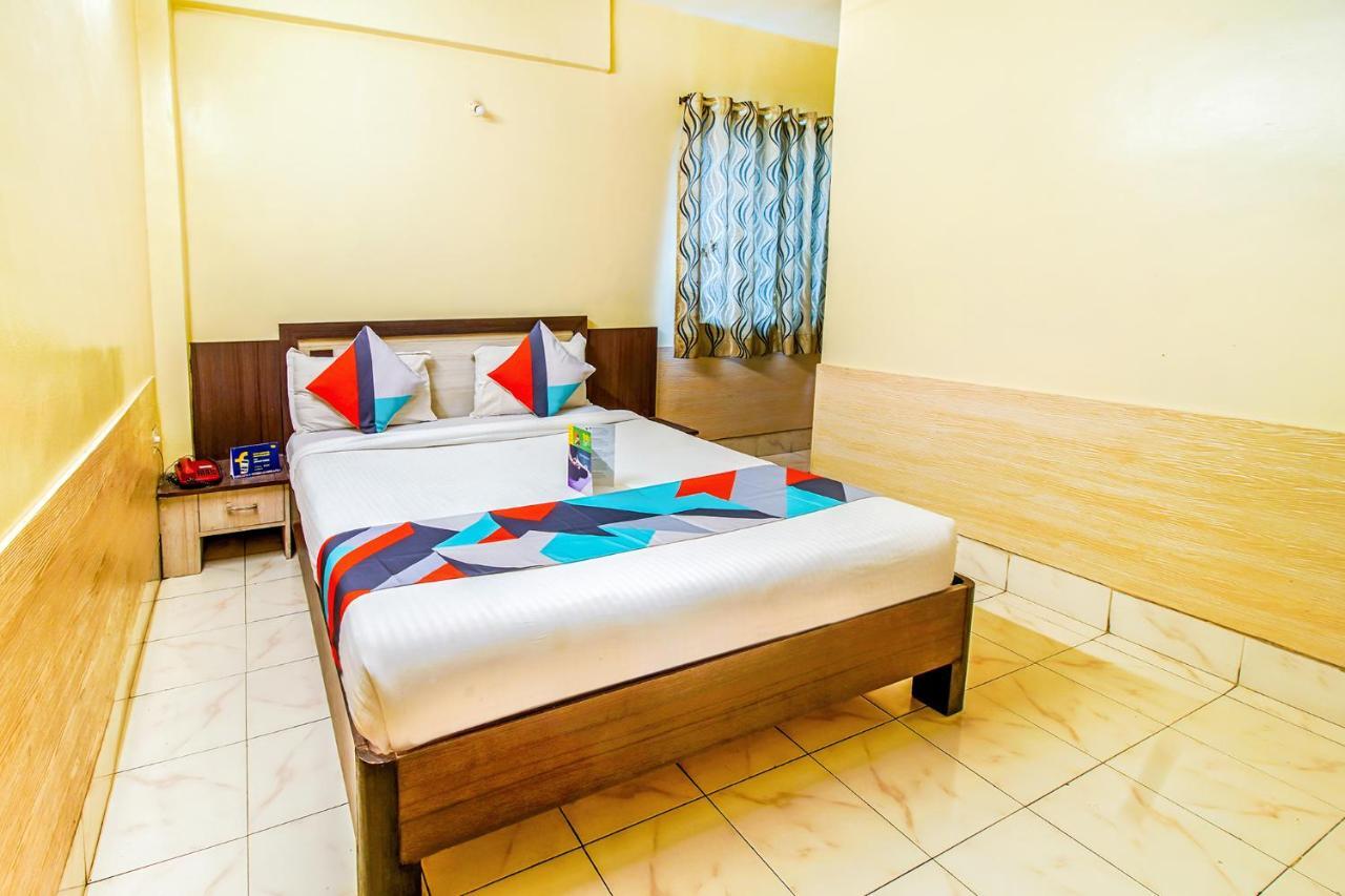 Mukesh Residency Hotel Пюн Екстериор снимка